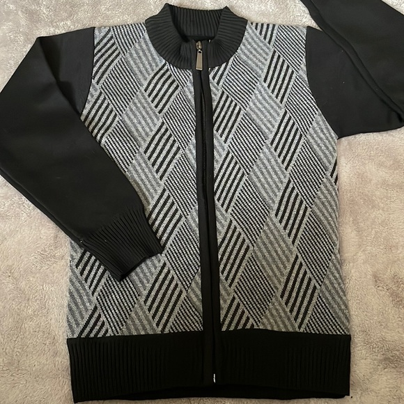 Silver Needle Boy sweater size 6 - Picture 1 of 5